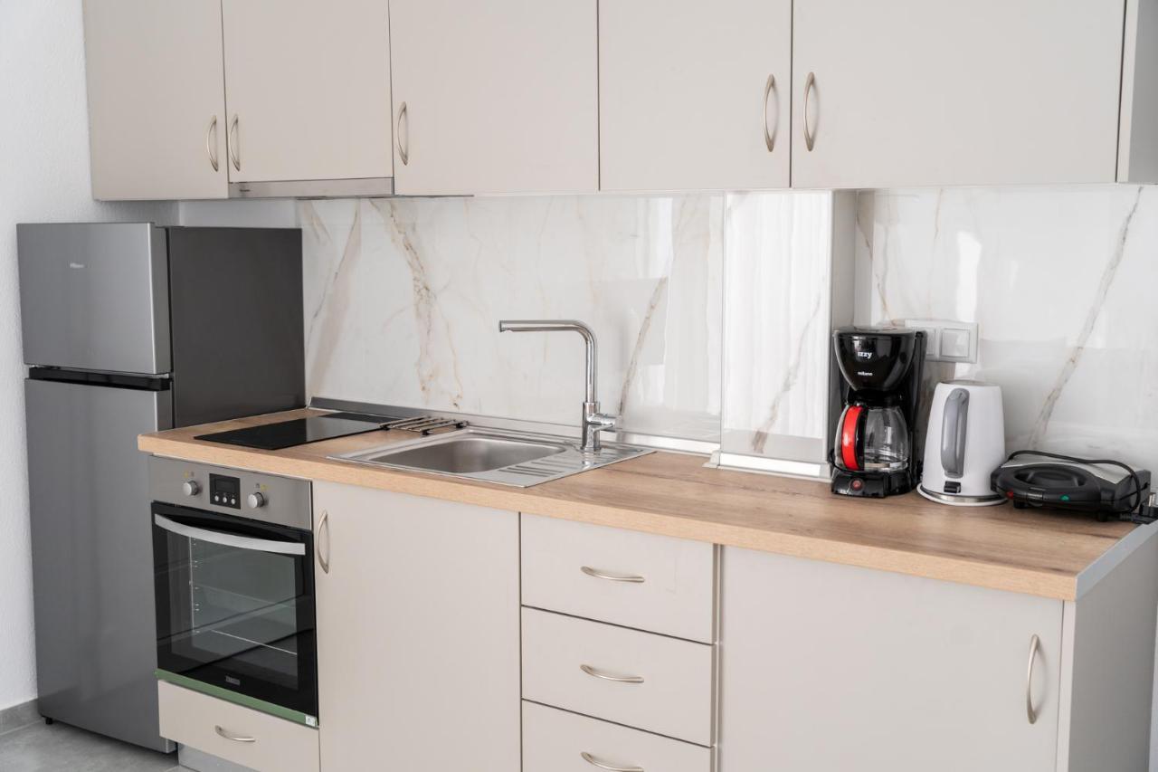 Appartement Dionysos Residential Complex à Ofrínion Extérieur photo