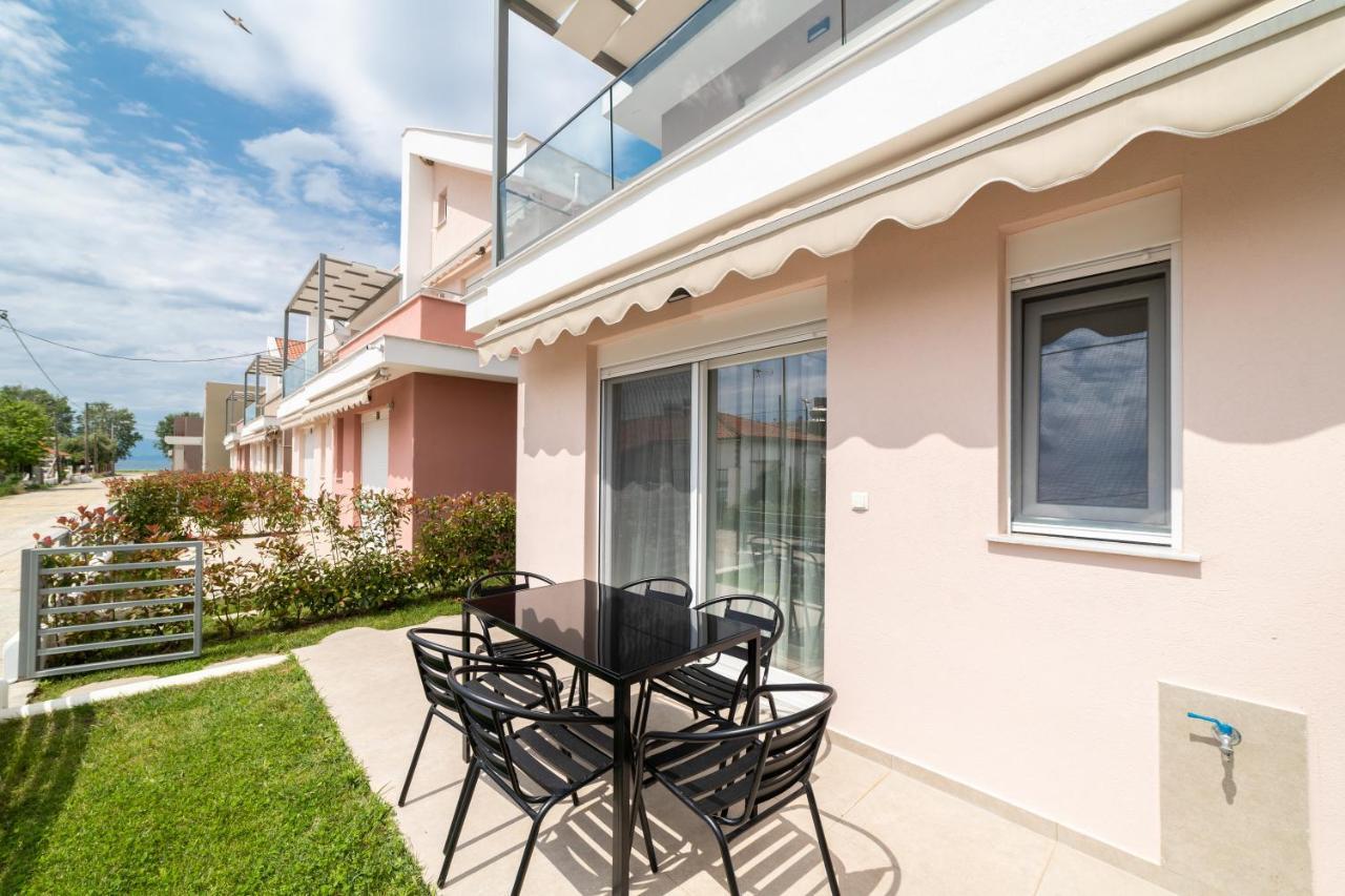 Appartement Dionysos Residential Complex à Ofrínion Extérieur photo
